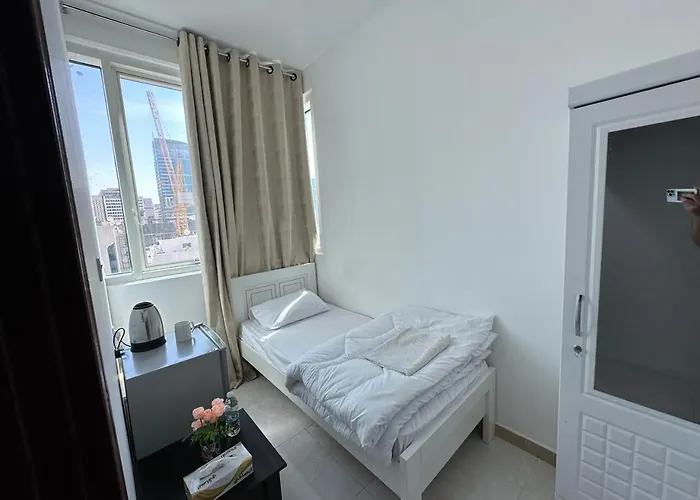 Corniche Street - Stunning Room