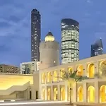 Corniche Street - Stunning Room