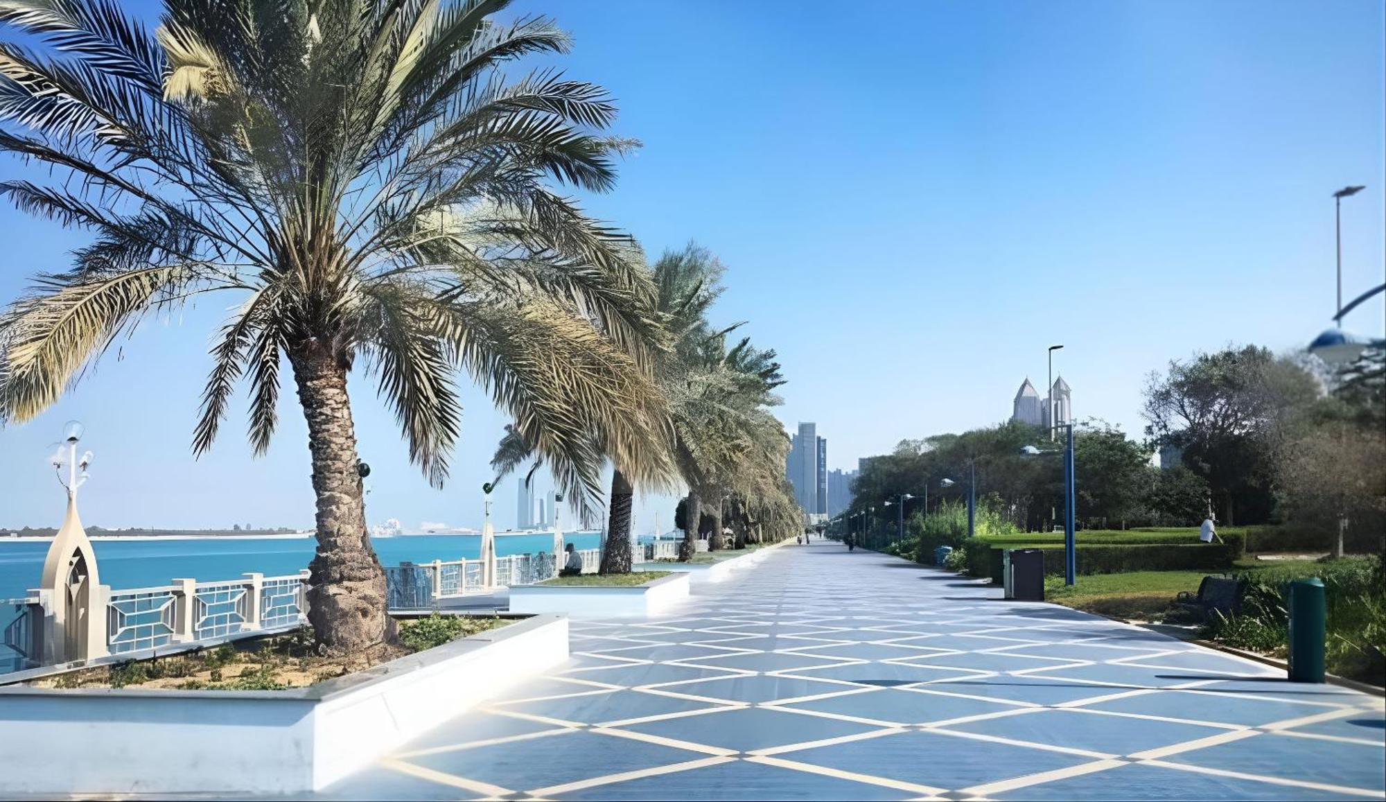 Corniche Street - Stunning Room